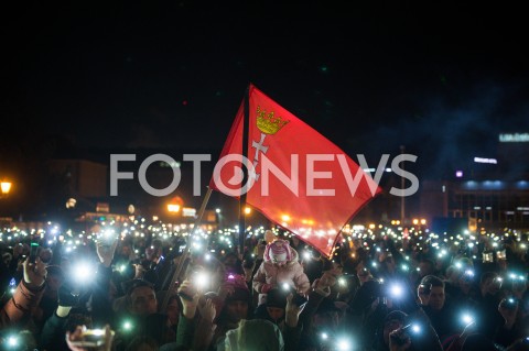 Światełko do nieba dla zamordowanego prezydenta Pawła Adamowicza w Gdańsku