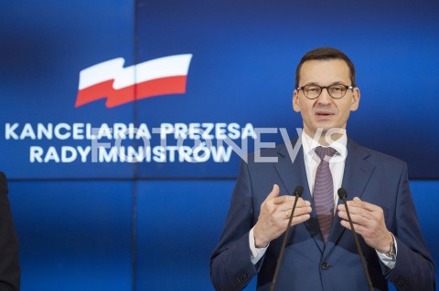  22.01.2019 WARSZAWA<br />SPOTKANIE PREMIERA MATEUSZA MORAWIECKIEGO Z MARKUSEM SCHAFEREM Z MERCEDES BENZ<br />OGLOSZENIE DECYZJI WS. ROZPOCZECIA PRODUKCJI BATERII ELEKTRYCZNYCH PRZEZ MERCEDES-BENZ CARS W FABRYCE W JAWORZE NA DOLNYM SLASKU<br />N/Z PREMIER MATEUSZ MORAWIECKI <br /> 