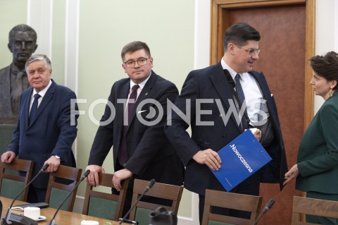 25.01.2019 WARSZAWA SEJM<br />SPOTKANIE PREMIERA Z PRZEDSTAWICIELAMI UGRUPOWAN OPOZYCYJNYCH<br />N/Z KRZYSZTOF JURGIEL TOMASZ RZYMKOWSKI PAWEL PUDLOWSKI MONIKA ROSA<br /> 