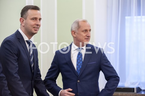  25.01.2019 WARSZAWA SEJM<br />SPOTKANIE PREMIERA Z PRZEDSTAWICIELAMI UGRUPOWAN OPOZYCYJNYCH<br />N/Z WLADYSLAW KOSINIAK KAMYSZ SLAWOMIR NEUMANN<br /> 