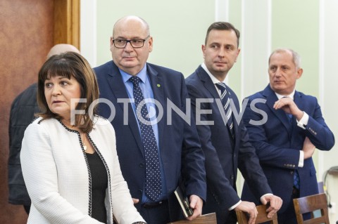  25.01.2019 WARSZAWA SEJM<br />SPOTKANIE PREMIERA Z PRZEDSTAWICIELAMI UGRUPOWAN OPOZYCYJNYCH<br />N/Z WLADYSLAW KOSINIAK KAMYSZ SLAWOMIR NEUMANN PIOTR ZGORZELSKI MALGORZATA ZWIERCAN<br /> 