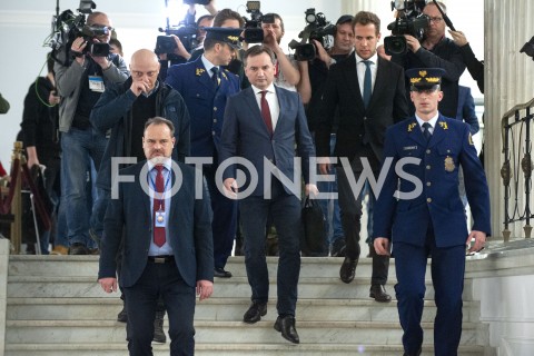  25.01.2019 WARSZAWA SEJM<br />SPOTKANIE PREMIERA Z PRZEDSTAWICIELAMI UGRUPOWAN OPOZYCYJNYCH<br />N/Z ZBIGNIEW ZIOBRO JAN KANTHAK<br /> 