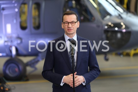  25.01.2019 MIELEC <br />PODPISANIE UMOWY NA ZAKUP CZTERECH NOWYCH SMIGLOWCOW BLACK HAWK DLA POLSKIEJ ARMII WYPRODUKOWANYCH PRZEZ POLSKIE ZAKLADY LOTNICZE W MIELCU <br />N/Z PREMIER MATEUSZ MORAWIECKI <br /> 