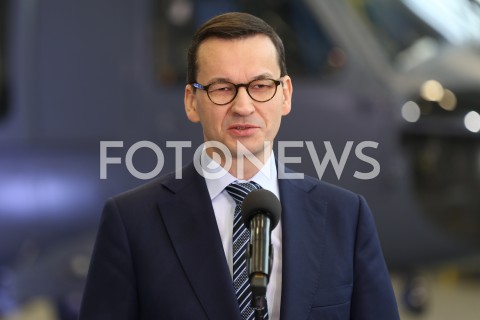  25.01.2019 MIELEC <br />PODPISANIE UMOWY NA ZAKUP CZTERECH NOWYCH SMIGLOWCOW BLACK HAWK DLA POLSKIEJ ARMII WYPRODUKOWANYCH PRZEZ POLSKIE ZAKLADY LOTNICZE W MIELCU <br />N/Z PREMIER MATEUSZ MORAWIECKI <br /> 