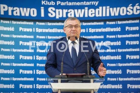  26.01.2019 WARSZAWA<br />KONFERENCJA KLUBU PARLAMENTARNEGO PIS ZASADY PROWADZENIA POLITYKI ROZWOJU W POLSCE<br />N/Z ANDRZEJ ADAMCZYK MINISTER INFRASTRUKTURY<br /> 