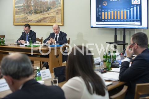  28.01.2019 WARSZAWA<br />PRZESLUCHANIE JANA VINCENTA ROSTOWSKIEGO PRZED KOMISJA DO SPRAW VAT<br />N/Z JAN VINCENT JACEK ROSTOWSKI MAREK CHMAJ<br /> 