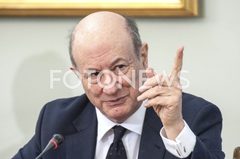 Jan Vincent Rostowski przesłuchiwany przed komisją ds. VAT w Warszawie