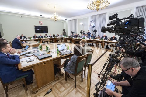  29.01.2019 WARSZAWA<br />JAROSLAW GOWIN PRZESLUCHIWANY PRZED KOMISJA DO SPRAW VAT<br />N/Z JAROSLAW GOWIN MARCIN HORALA KAZIMIERZ SMOLINSKI BLAZEJ PARDA GENOWEFA TOKARSKA ANDRZEJ MATUSIEWICZ MEDIA DZIENNIKARZE FOTOREPORTERZY<br /> 