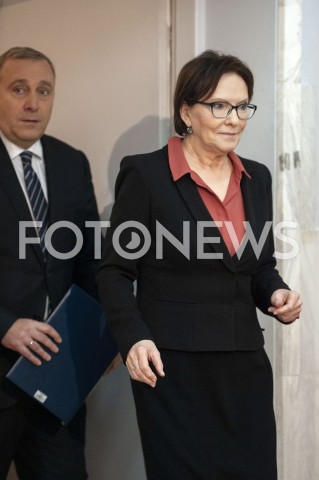  01.02.2019 WARSZAWA<br />PODPISANIE DEKLARACJI ZALOZYCIELSKIEJ KOALICJI EUROPEJSKIEJ DLA POLSKI PRZEZ BYLYCH PREMIEROW I MINISTROW SPRAW ZAGRANICZNYCH<br />N/Z EWA KOPACZ GRZEGORZ SCHETYNA<br /> 