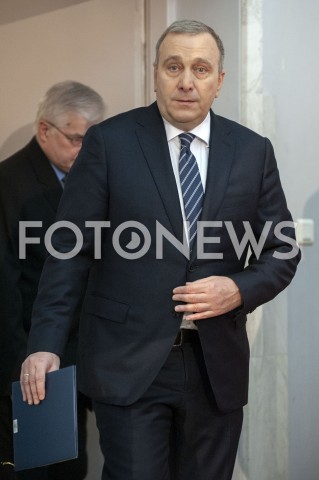  01.02.2019 WARSZAWA<br />PODPISANIE DEKLARACJI ZALOZYCIELSKIEJ KOALICJI EUROPEJSKIEJ DLA POLSKI PRZEZ BYLYCH PREMIEROW I MINISTROW SPRAW ZAGRANICZNYCH<br />N/Z GRZEGORZ SCHETYNA<br /> 