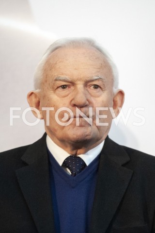  01.02.2019 WARSZAWA<br />PODPISANIE DEKLARACJI ZALOZYCIELSKIEJ KOALICJI EUROPEJSKIEJ DLA POLSKI PRZEZ BYLYCH PREMIEROW I MINISTROW SPRAW ZAGRANICZNYCH<br />N/Z LESZEK MILLER<br /> 