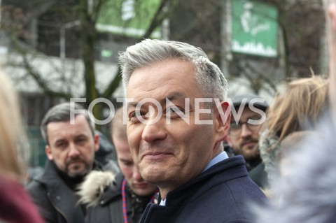  04.02.2019 WARSZAWA<br />KONFERENCJA PARTII WIOSNA PREZENTACJA AUTOKARU WYBORCZEGO<br />N/Z ROBERT BIEDRON<br /> 