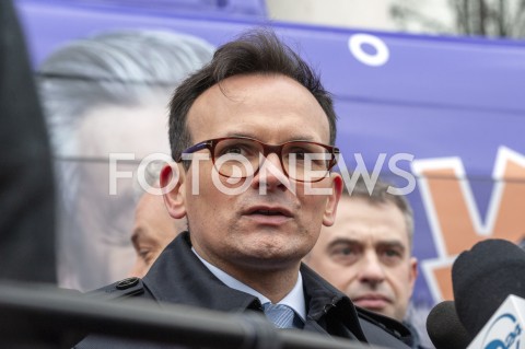  04.02.2019 WARSZAWA<br />KONFERENCJA PARTII WIOSNA PREZENTACJA AUTOKARU WYBORCZEGO<br />N/Z MARCIN ANASZEWICZ<br /> 