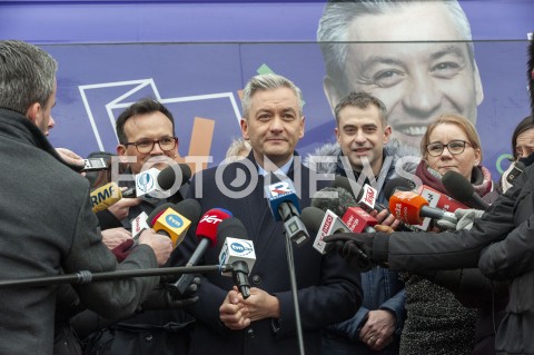  04.02.2019 WARSZAWA<br />KONFERENCJA PARTII WIOSNA PREZENTACJA AUTOKARU WYBORCZEGO<br />N/Z ROBERT BIEDRON MARCIN ANASZEWICZ KRZYSZTOF GAWKOWSKI<br /> 