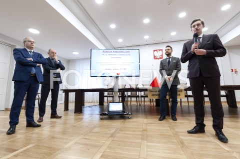  05.02.2019 WARSZAWA<br />KONFERENCJA PRASOWA KOMISJI WERYFIKACYJNEJ <br />N/Z PATRYK JAKI SEBASTIAN KALETA JAN MOSINSKI LUKASZ KONDRATKO<br /> 
