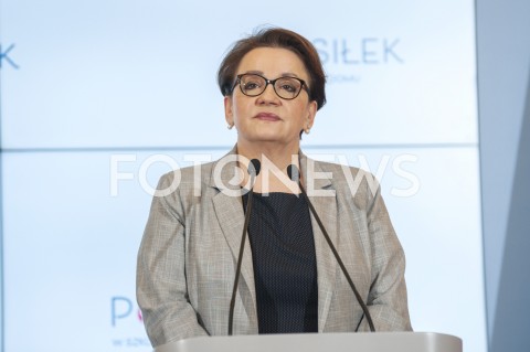  05.02.2019 WARSZAWA<br />KONFERENCJA POSILEK W DOMU I W SZKOLE<br />N/Z ANNA ZALEWSKA<br /> 