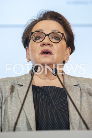  05.02.2019 WARSZAWA<br />KONFERENCJA POSILEK W DOMU I W SZKOLE<br />N/Z ANNA ZALEWSKA<br /> 