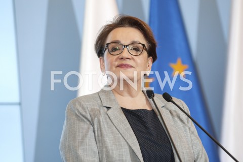  05.02.2019 WARSZAWA<br />KONFERENCJA POSILEK W DOMU I W SZKOLE<br />N/Z ANNA ZALEWSKA<br /> 