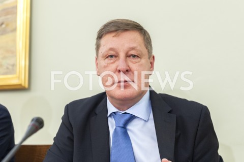 Przesłuchanie Andrzeja Parafianowicza przed komisją ds. VAT w Warszawie