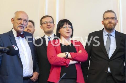  06.02.2019 WARSZAWA SEJM<br />PREZENTACJA RAPORTU SRODOWISK PRAWICOWYCH NA TEMAT STANU POLSKIEJ ARMII<br />N/Z GRZEGORZ BRAUN JANUSZ KORWIN MIKKE KAJA GODEK<br /> 