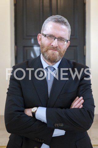  06.02.2019 WARSZAWA SEJM<br />PREZENTACJA RAPORTU SRODOWISK PRAWICOWYCH NA TEMAT STANU POLSKIEJ ARMII<br />N/Z GRZEGORZ BRAUN<br /> 