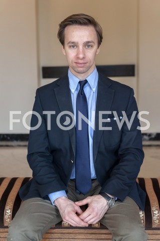  06.02.2019 WARSZAWA SEJM<br />PREZENTACJA RAPORTU SRODOWISK PRAWICOWYCH NA TEMAT STANU POLSKIEJ ARMII<br />N/Z KRZYSZTOF BOSAK<br /> 