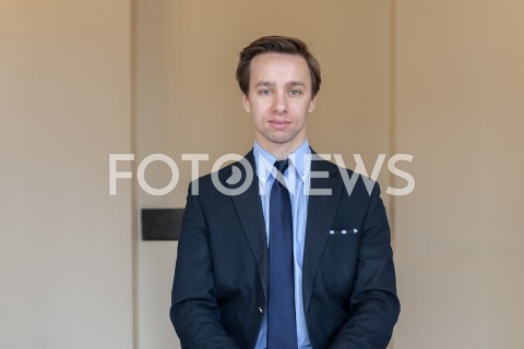  06.02.2019 WARSZAWA SEJM<br />PREZENTACJA RAPORTU SRODOWISK PRAWICOWYCH NA TEMAT STANU POLSKIEJ ARMII<br />N/Z KRZYSZTOF BOSAK<br /> 