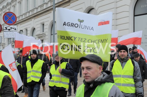  06.02.2019 WARSZAWA<br />PROTEST ROLNIKOW POD PALACEM PREZYDENCKIM<br />N/Z PROTESTUJACY<br /> 
