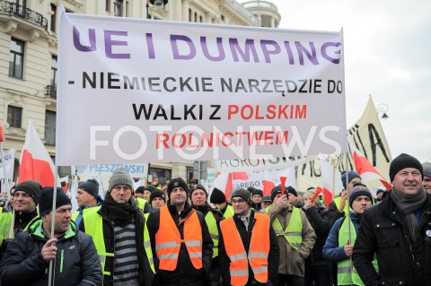  06.02.2019 WARSZAWA<br />PROTEST ROLNIKOW POD PALACEM PREZYDENCKIM<br />N/Z PROTESTUJACY<br /> 