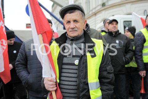  06.02.2019 WARSZAWA<br />PROTEST ROLNIKOW POD PALACEM PREZYDENCKIM<br />N/Z ROLNIK<br /> 