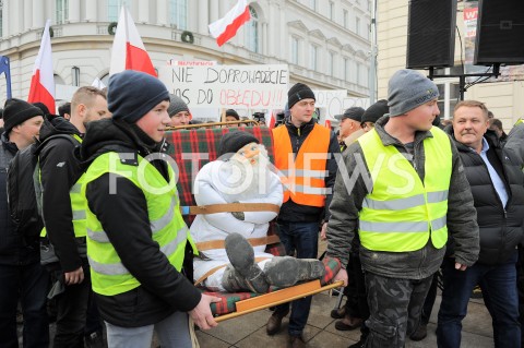  06.02.2019 WARSZAWA<br />PROTEST ROLNIKOW POD PALACEM PREZYDENCKIM<br />N/Z PROTESTUJACY<br /> 