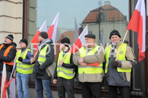  06.02.2019 WARSZAWA<br />PROTEST ROLNIKOW POD PALACEM PREZYDENCKIM<br />N/Z PROTESTUJACY<br /> 