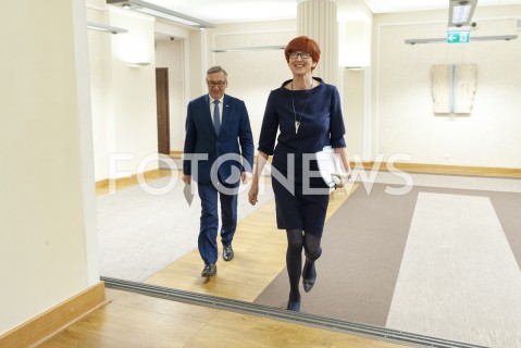  12.02.2019 WARSZAWA<br />KONFERENCJA W MINISTERSTWIE RODZINY PRACY I POLITYKI SPOLECZNEJ NT. DOFINANSOWANIA DOMOW I KLUBOW DLA SENIORA Z RZADOWEGO PROGRAMU SENIOR+<br />N/Z ELZBIETA RAFALSKA STANISLAW SZWED<br /> 