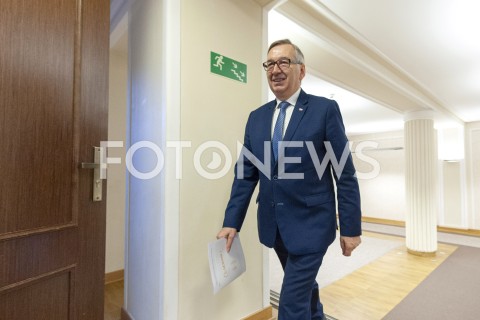  12.02.2019 WARSZAWA<br />KONFERENCJA W MINISTERSTWIE RODZINY PRACY I POLITYKI SPOLECZNEJ NT. DOFINANSOWANIA DOMOW I KLUBOW DLA SENIORA Z RZADOWEGO PROGRAMU SENIOR+<br />N/Z STANISLAW SZWED<br /> 