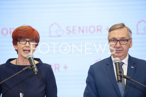  12.02.2019 WARSZAWA<br />KONFERENCJA W MINISTERSTWIE RODZINY PRACY I POLITYKI SPOLECZNEJ NT. DOFINANSOWANIA DOMOW I KLUBOW DLA SENIORA Z RZADOWEGO PROGRAMU SENIOR+<br />N/Z ELZBIETA RAFALSKA STANISLAW SZWED<br /> 