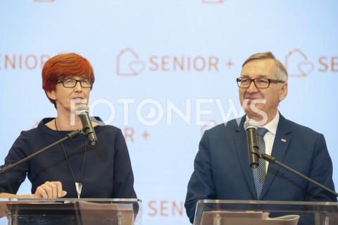  12.02.2019 WARSZAWA<br />KONFERENCJA W MINISTERSTWIE RODZINY PRACY I POLITYKI SPOLECZNEJ NT. DOFINANSOWANIA DOMOW I KLUBOW DLA SENIORA Z RZADOWEGO PROGRAMU SENIOR+<br />N/Z ELZBIETA RAFALSKA STANISLAW SZWED<br /> 
