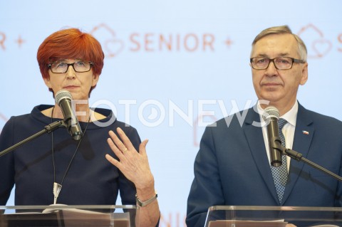  12.02.2019 WARSZAWA<br />KONFERENCJA W MINISTERSTWIE RODZINY PRACY I POLITYKI SPOLECZNEJ NT. DOFINANSOWANIA DOMOW I KLUBOW DLA SENIORA Z RZADOWEGO PROGRAMU SENIOR+<br />N/Z ELZBIETA RAFALSKA STANISLAW SZWED<br /> 