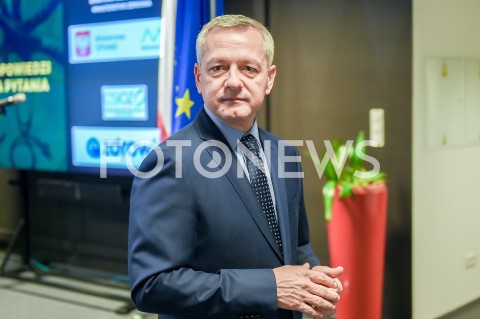 Briefing ministra cyfryzacji dotyczący Internetowego Konta Pacjenta w Warszawie