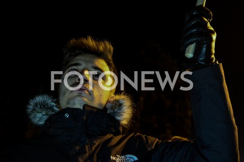  13.02.2019 GDANSK<br />OSTATNIE SWIATELKO DO NIEBA DLA ZAMORDOWANEGO PREZYDENTA GDANSKA PAWLA ADAMOWICZA W GDANSKU<br />N/Z PLACZACY MEZCZYZNA PODCZAS OGLADANIA FILMU WSPOMINAJACEGO ZAMORDOWANEGO PREZYDENTA ADAMOWICZA<br /> 