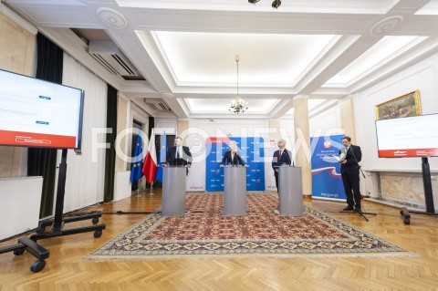  14.02.2019 WARSZAWA<br />
KONFERENCJA TWOJ E-PIT W MINISTERSTWIE FINANSOW<br />
N/Z TERESA CZERWINSKA PRZEMYSLAW KOCH PAWEL CYBULSKI PAWEL JUREK<br />
 