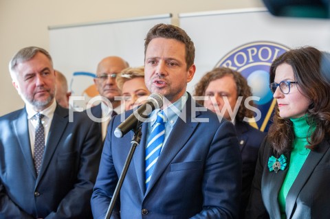  15.02.2019 WARSZAWA<br />
KONFERENCJA PRASOWA DOTYCZACA PLANU OBCHODOW 30. ROCZNICY WYBOROW 4 CZERWCA 1989<br />
N/Z RAFAL TRZASKOWSKI ALEKSANDRA DULKIEWICZ JACEK JASKOWIAK<br />
 