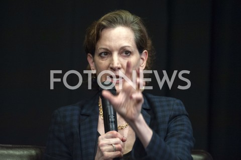  18.02.2019 WARSZAWA<br />
SPOTKANIE Z ANNE APPLEBAUM <br />
POLARYZACJA SPOLECZNA NA PODSTAWIE WYBOROW<br />
N/Z ANNE APPLEBAUM<br />
 