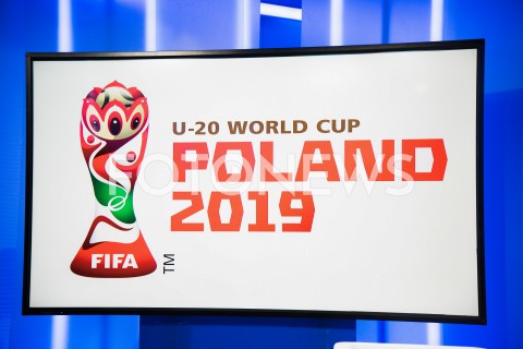  18.02.2019 WARSZAWA<br />
KONFERENCJA PREZESA TELEWIZJI POLSKIEJ I PREZESA PZPN<br />
N/Z NAPIS U - 20 WORLD CUP POLAND 2019<br />
 