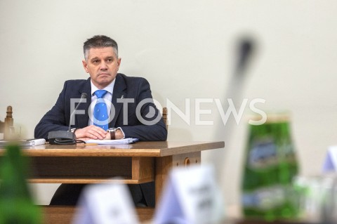  19.02.2019 WARSZAWA SEJM<br />
KOMISJA DS VAT W WARSZAWIE<br />
PRZESLUCHANIE JACKA KAPICY<br />
N/Z JACEK KAPICA<br />
 