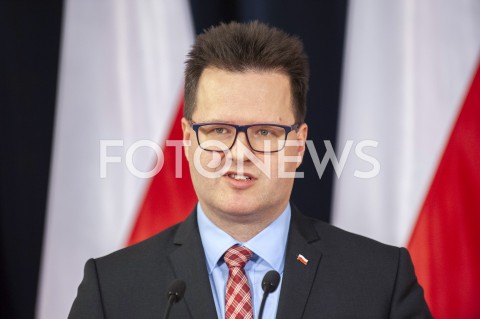  19.02.2019 WARSZAWA<br />KONFERENCJA W MINISTERSTWIE INFRASTRUKTURY<br />SRODKI FINANSOWE NA INWESTYCJE W LINIE KOLEJOWE<br />N/Z ANDRZEJ BITTEL<br /> 