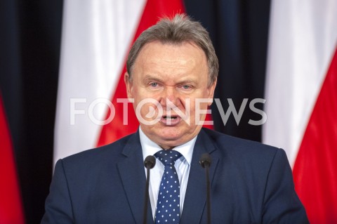  19.02.2019 WARSZAWA<br />KONFERENCJA W MINISTERSTWIE INFRASTRUKTURY<br />SRODKI FINANSOWE NA INWESTYCJE W LINIE KOLEJOWE<br />N/Z IRENEUSZ MERCHEL PREZES PKP PLK<br /> 