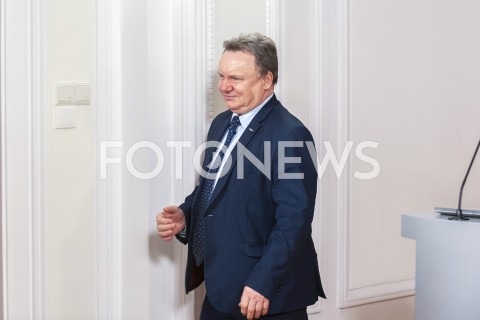  19.02.2019 WARSZAWA<br />KONFERENCJA W MINISTERSTWIE INFRASTRUKTURY<br />SRODKI FINANSOWE NA INWESTYCJE W LINIE KOLEJOWE<br />N/Z IRENEUSZ MERCHEL PREZES PKP PLK<br /> 