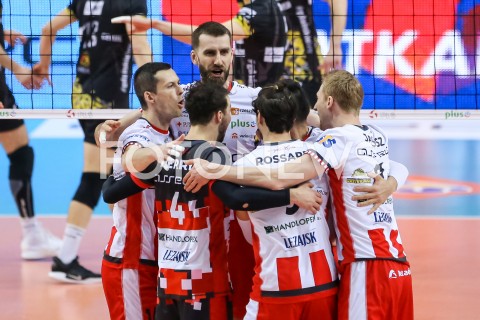  20.02.2019 RZESZOW<br />
SIATKOWKA PLUSLIGA 2018/2019 MEN VOLLEYBALL POLAND POLISH PLUS LIGA LEAGUE SEASON 2018/2019<br />
MECZ ASSECO RESOVIA RZESZOW - TREFL GDANSK <br />
N/Z MARCIN MOZDZONEK RAFAL BUSZEK RADOSC EMOCJE <br />
 