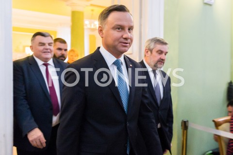  20.02.2019 WARSZAWA<br />
SPOTKANIE INAUGURUJACE POROZUMIENIE ROLNICZE<br />
DEGUSTACJA POTRAW<br />
DEGUSTACJA POTRAW<br />
N/Z PREZYDENT RP ANDRZEJ DUDA<br />
 
