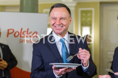  20.02.2019 WARSZAWA<br />
SPOTKANIE INAUGURUJACE POROZUMIENIE ROLNICZE<br />
DEGUSTACJA POTRAW<br />
N/Z PREZYDENT RP ANDRZEJ DUDA<br />
 